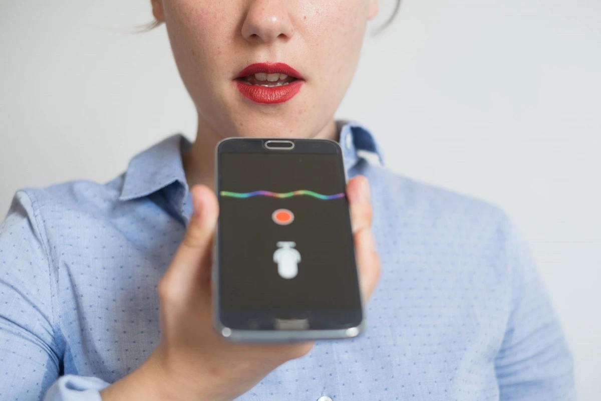 Voice Assistants: Asisten Virtual untuk Semua post thumbnail image